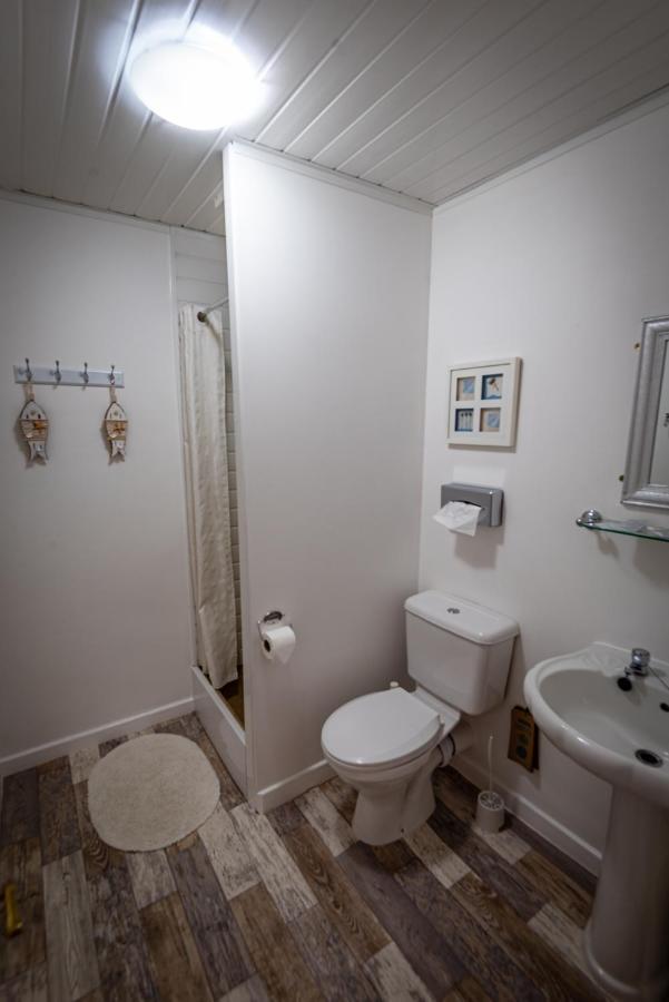 Aarondale Guest House Hartlepool Esterno foto
