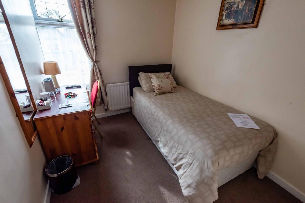 Aarondale Guest House Hartlepool Esterno foto