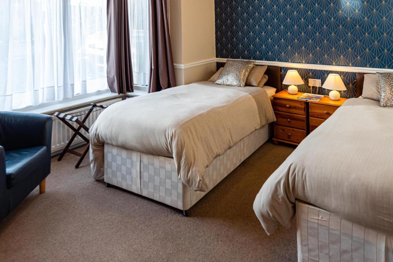 Aarondale Guest House Hartlepool Esterno foto